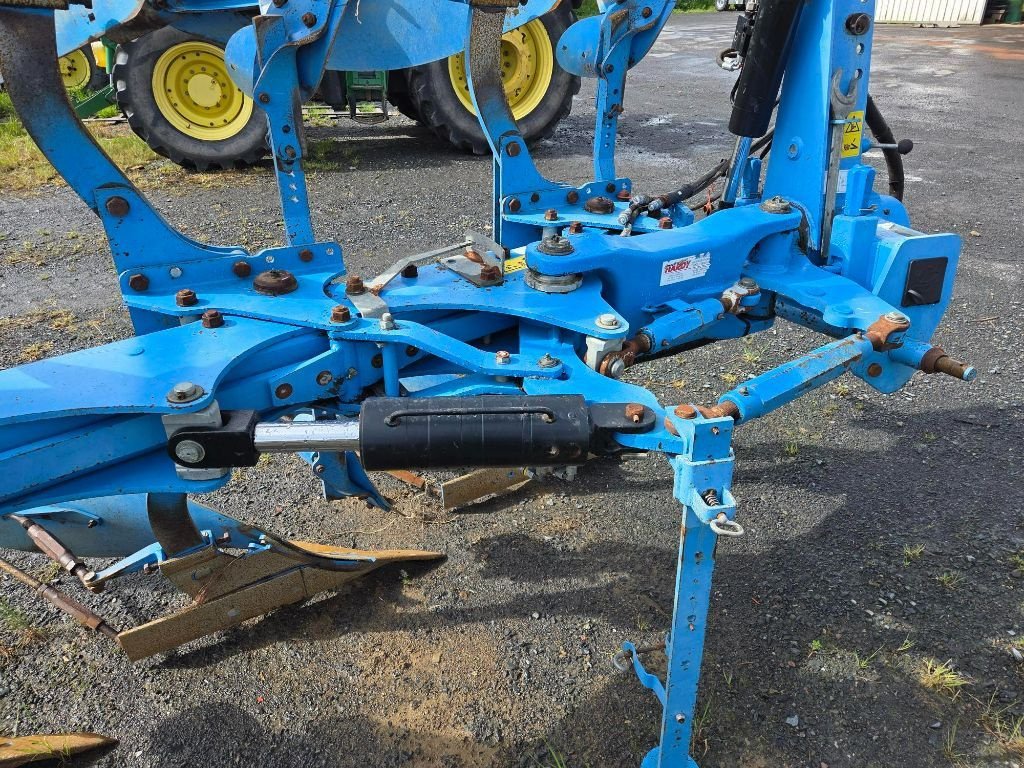 Pflug of the type Lemken Variopal 8, Gebrauchtmaschine in COULVAIN (Picture 8)