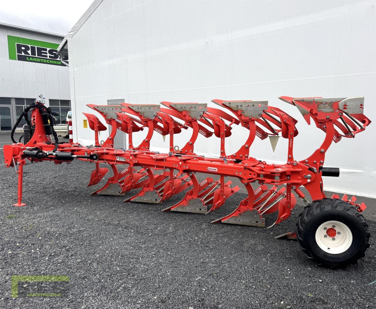 Pflug типа Maschio UNICO L Vario 5+ D95 NON-STOP, Vorführmaschine в Homberg/Ohm - Maulbach (Фотография 1)