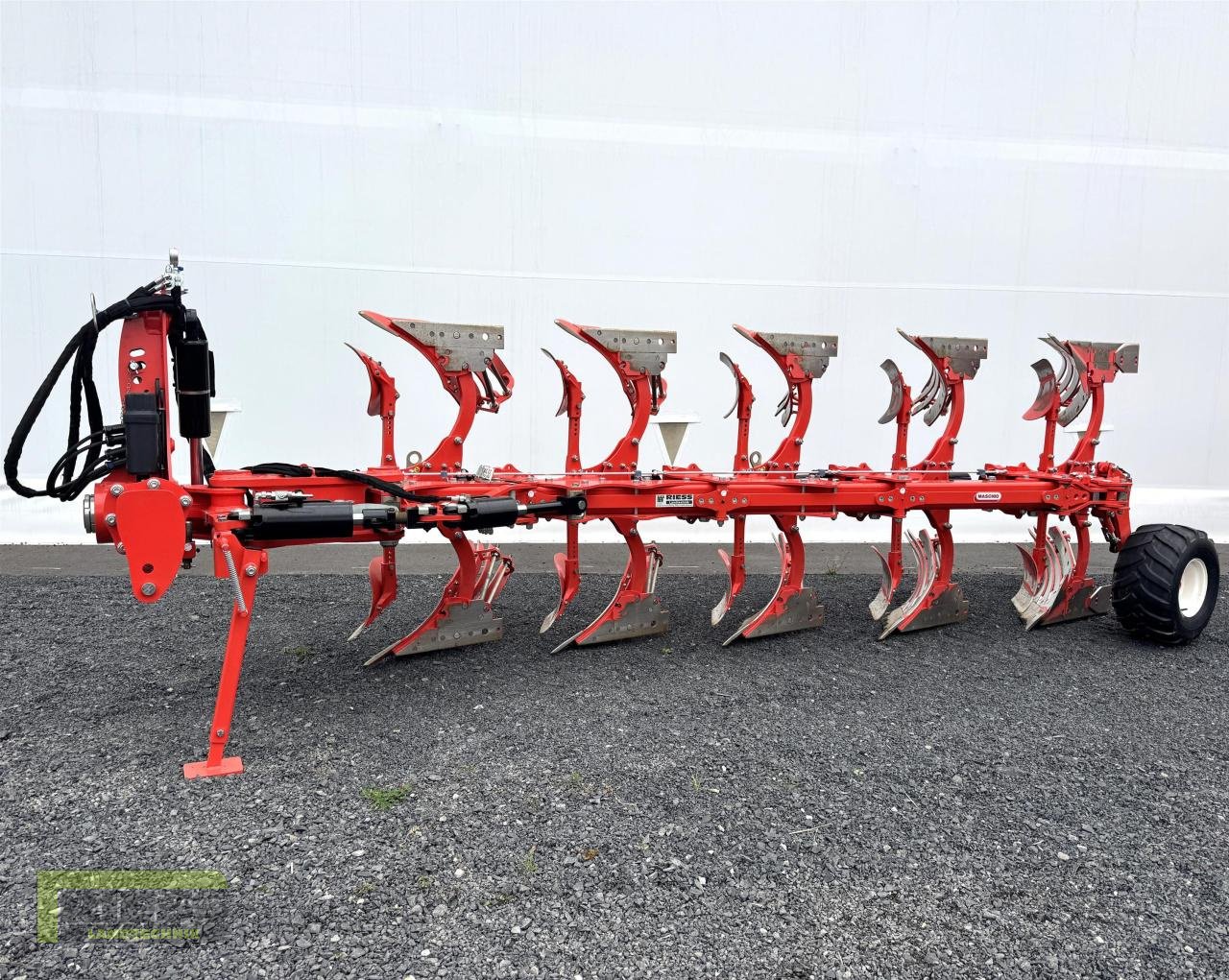 Pflug типа Maschio UNICO L Vario 5+ D95 NON-STOP, Vorführmaschine в Homberg/Ohm - Maulbach (Фотография 2)