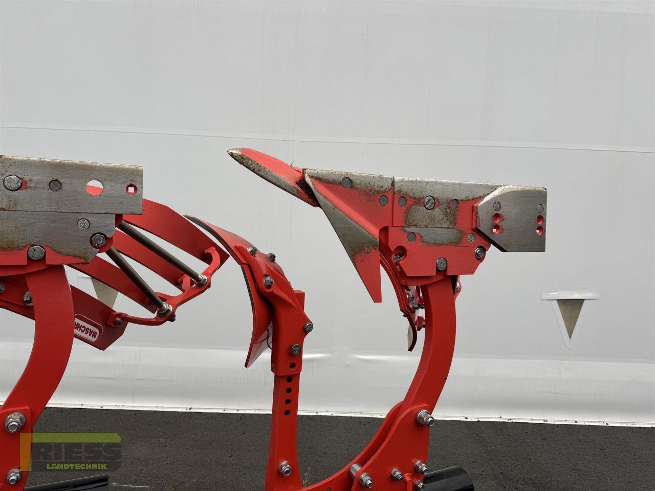 Pflug типа Maschio UNICO L Vario 5+ D95 NON-STOP, Vorführmaschine в Homberg/Ohm - Maulbach (Фотография 4)