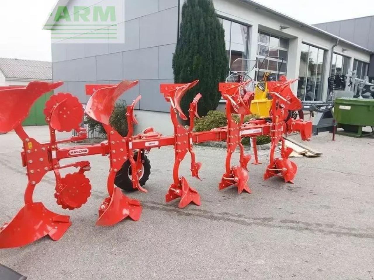 Pflug типа Maschio unico m vario 4+1 volldrehpflug, Gebrauchtmaschine в SANKT MARIENKIRCHEN BEI SCHÄRDING (Фотография 4)
