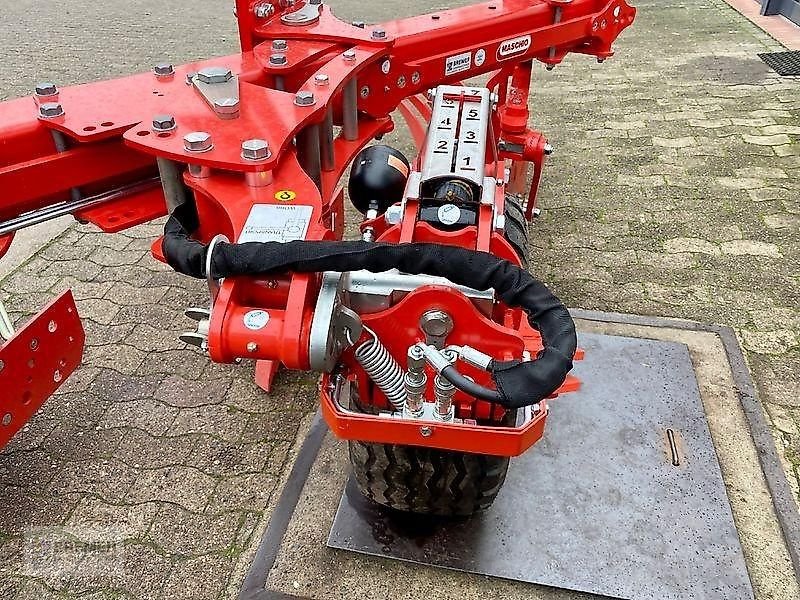 Pflug от тип Maschio UNICO XL VARIO 5+ On Land  Volldrehpflug, Vorführmaschine в Asendorf (Снимка 20)