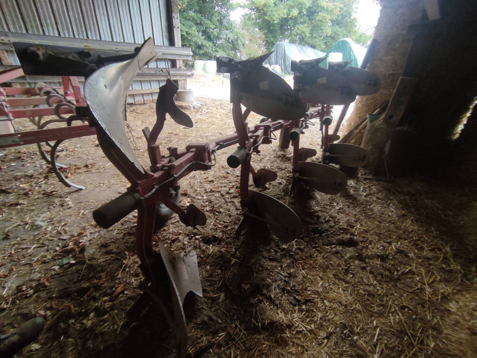 Pflug tipa Massey Ferguson Qr65, Gebrauchtmaschine u Le Horps (Slika 5)