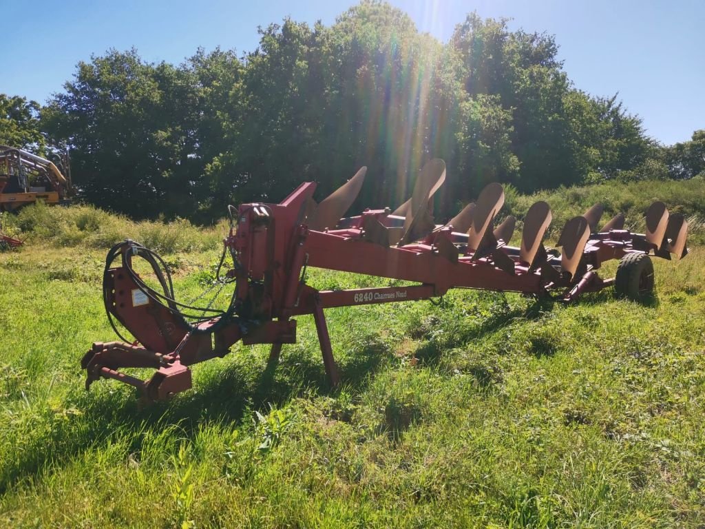 Pflug tipa Naud APX 662 40, Gebrauchtmaschine u SAINT LOUP (Slika 4)