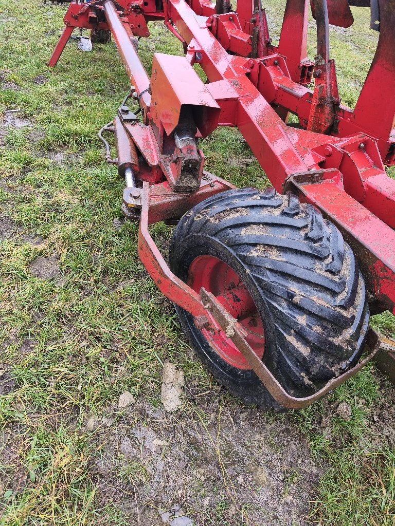 Pflug a típus Naud PSN415, Gebrauchtmaschine ekkor: LIMEY-REMENAUVILLE (Kép 5)