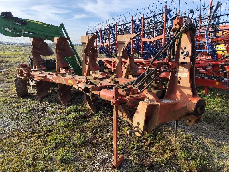 Pflug del tipo Naud RVN457120, Gebrauchtmaschine In CHAUMESNIL