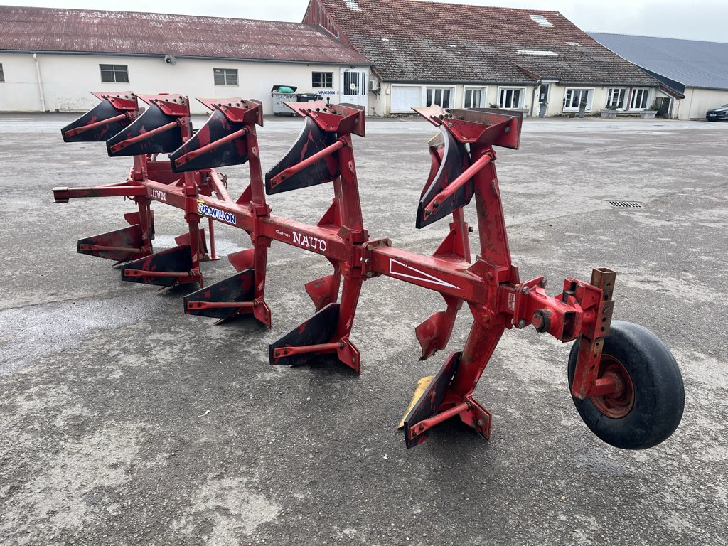 Pflug des Typs Naud RX 4301, Gebrauchtmaschine in VERT TOULON (Bild 8)