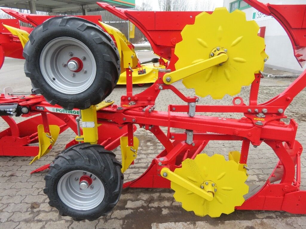 Pflug del tipo Pöttinger Servo 2000 - 4 Schar, Neumaschine en Frankenmarkt (Imagen 9)