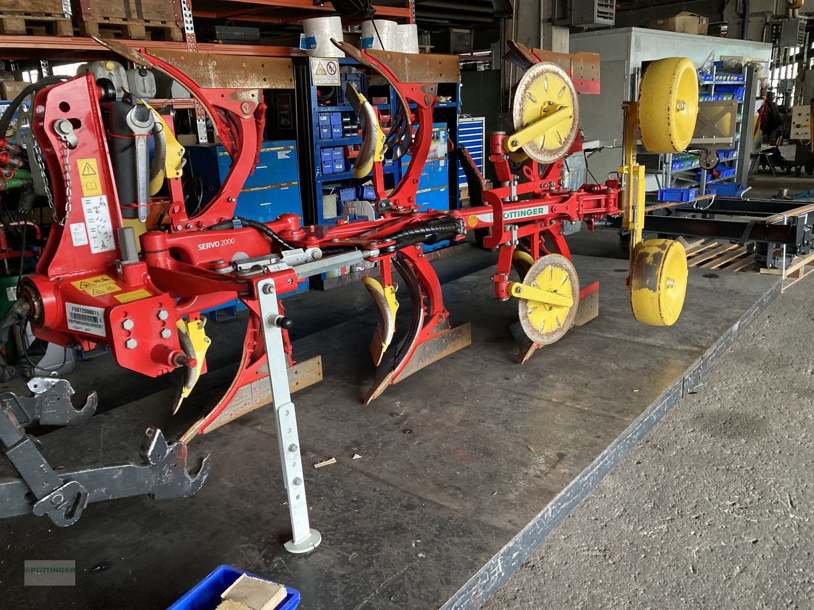 Pflug типа Pöttinger SERVO 2000 P 3- schar, Vorführmaschine в Grieskirchen (Фотография 1)