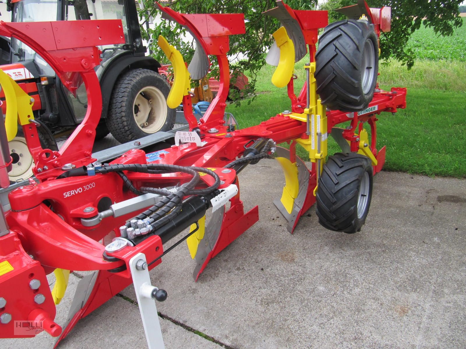 Pflug typu Pöttinger Servo 3000 Plus 4-scharig, Neumaschine w Niederneukirchen (Zdjęcie 1)