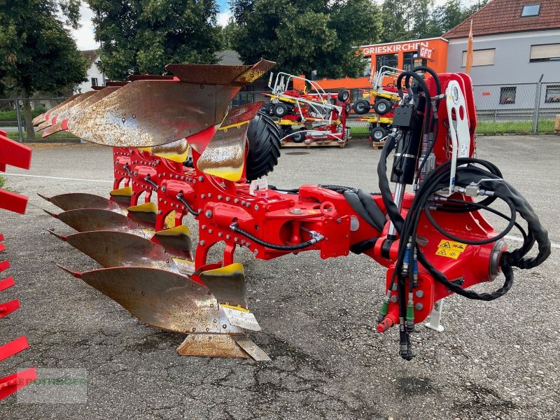 Pflug типа Pöttinger SERVO 3000 Plus Nova 4-scharig, Gebrauchtmaschine в Grieskirchen (Фотография 1)