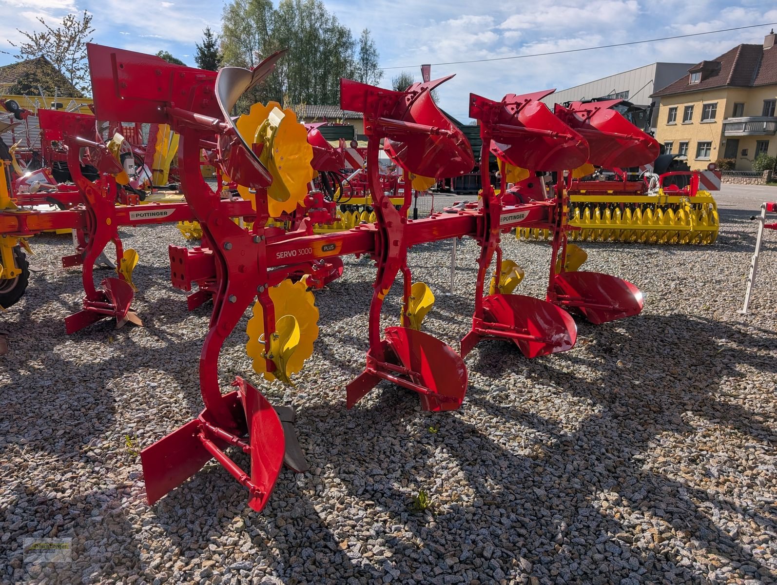 Pflug des Typs Pöttinger Servo 3000 Plus, Neumaschine in Senftenbach (Bild 4)