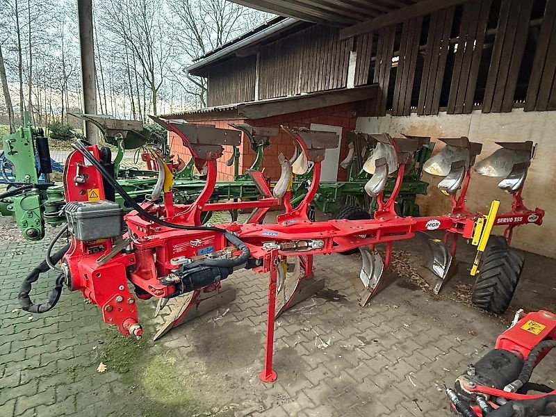Pflug des Typs Pöttinger Servo 35S 5 Schar, Gebrauchtmaschine in Ostercappeln (Bild 1)