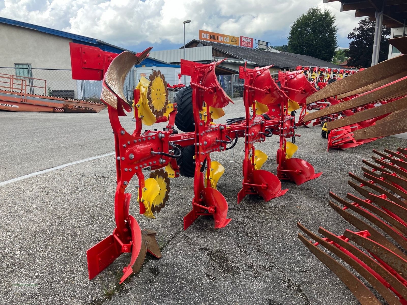 Pflug tipa Pöttinger SERVO 4000 Plus Nova 4-scharig, Gebrauchtmaschine u Grieskirchen (Slika 4)