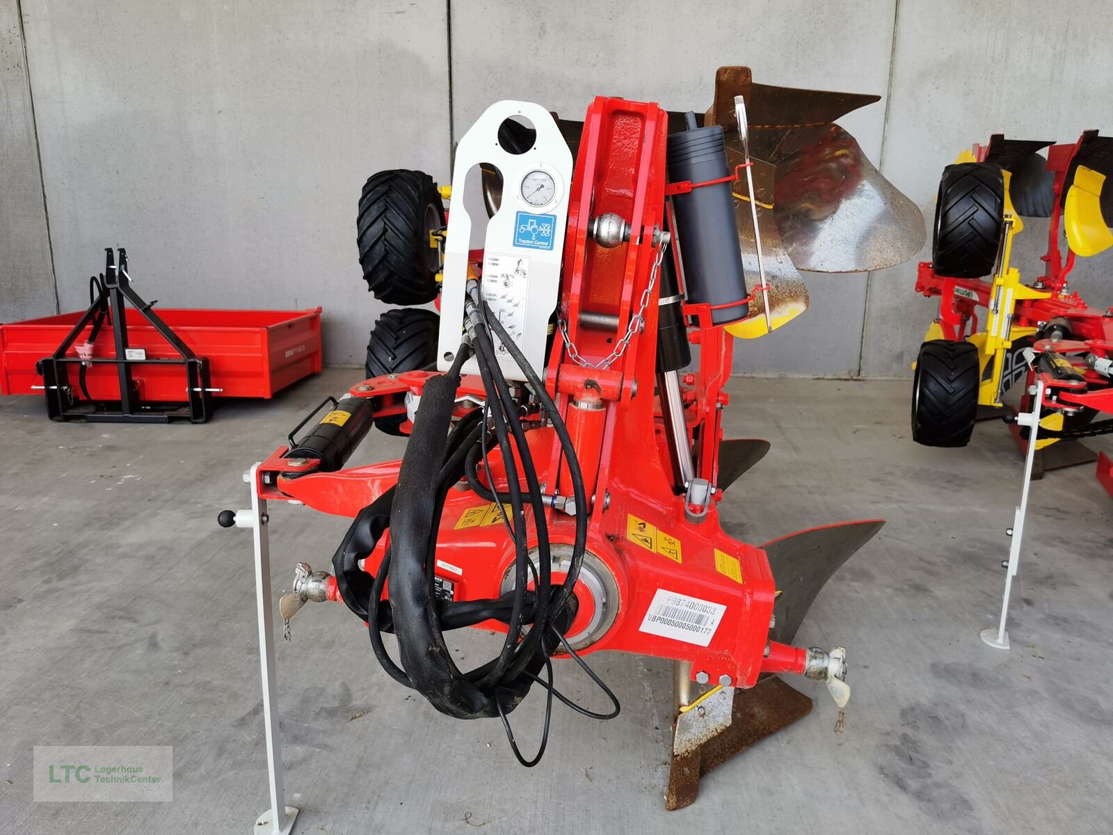 Pflug des Typs Pöttinger Servo 4000 Plus, Vorführmaschine in Redlham (Bild 11)