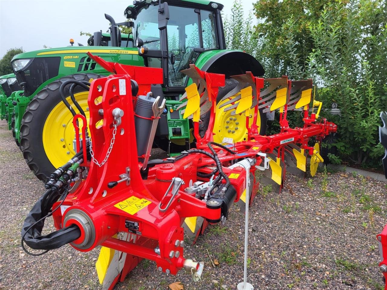 Pflug des Typs Pöttinger SERVO 45 M PLUS - fünfscharig (4+1/5), Neumaschine in Niederkirchen (Bild 2)