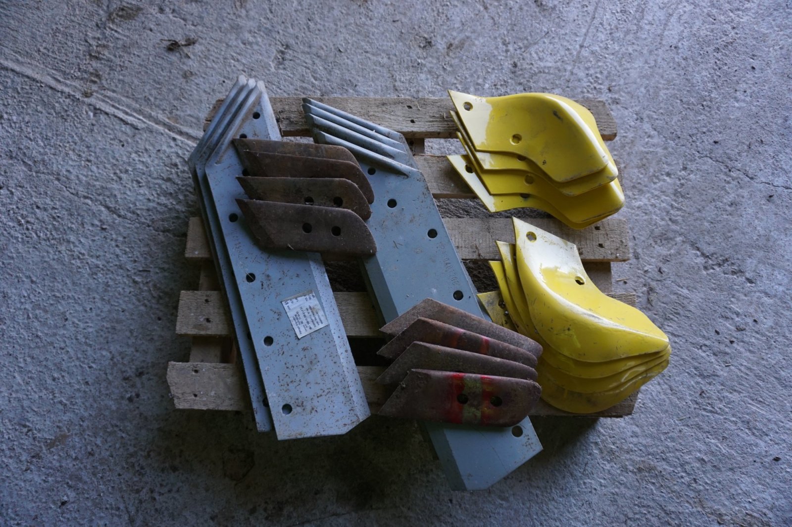 Pflug des Typs Pöttinger Servo 45 Plus Nova, Gebrauchtmaschine in Arnstein (Bild 3)