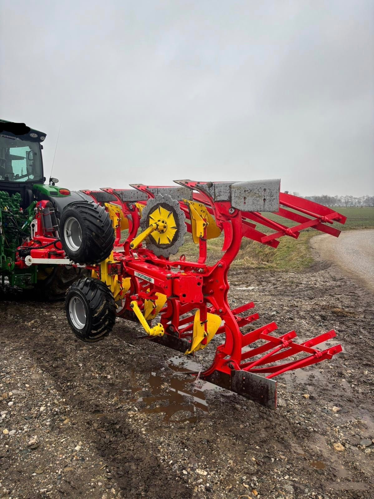 Pflug des Typs Pöttinger Servo 45 Plus, Gebrauchtmaschine in Slovenske Konjice (Bild 2)