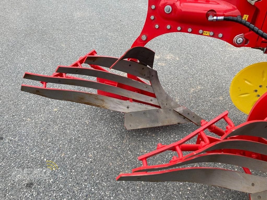 Pflug of the type Pöttinger SERVO T 6000 PLUS NOVA 7-SCHAR, Neumaschine in Sörup (Picture 17)