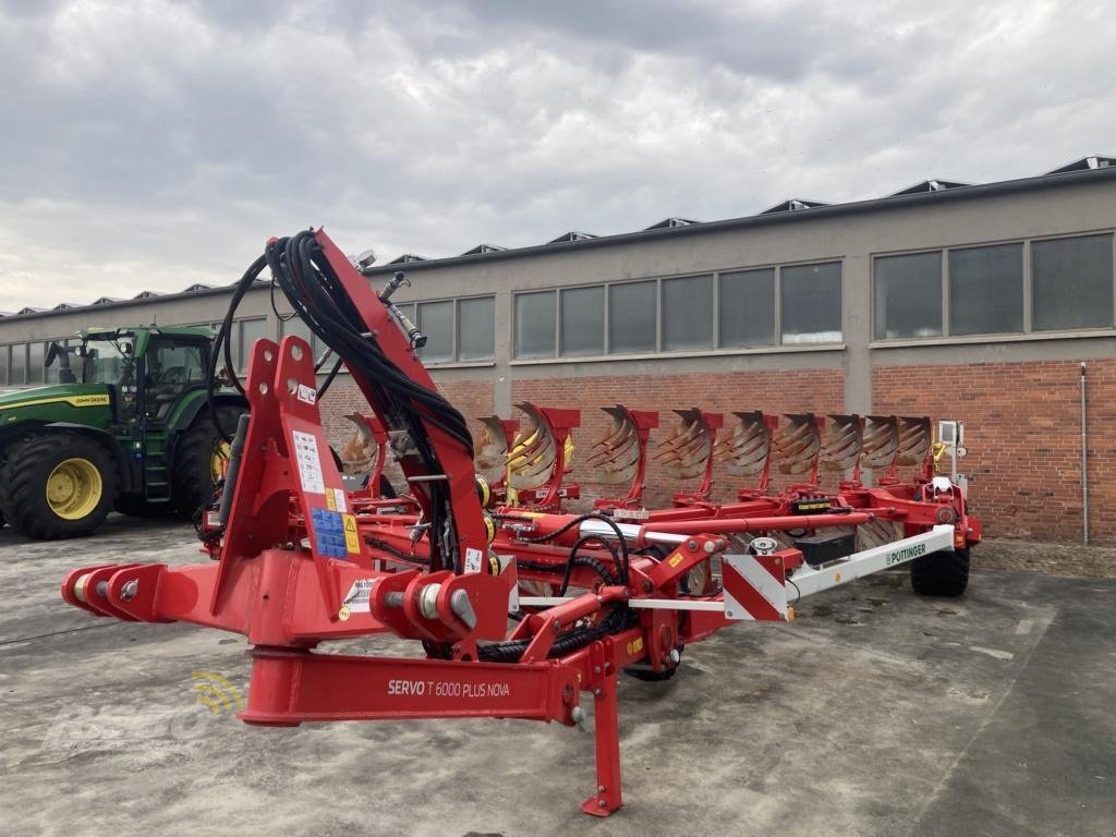 Pflug of the type Pöttinger SERVO T 6000 PLUS NOVA 8-SCHAR, Neumaschine in Lütjenburg (Picture 1)