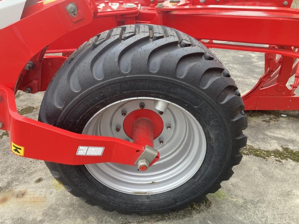 Pflug of the type Pöttinger SERVO T 6000 PLUS NOVA 8-SCHAR, Neumaschine in Lütjenburg (Picture 5)