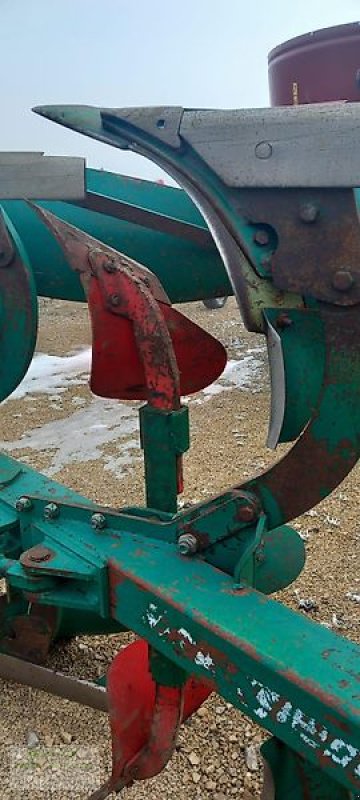 Pflug del tipo Regent Saturn 350 CX / 4-Schar-Drehpflug / Steinsicherung, Gebrauchtmaschine In Gerstetten (Immagine 7)