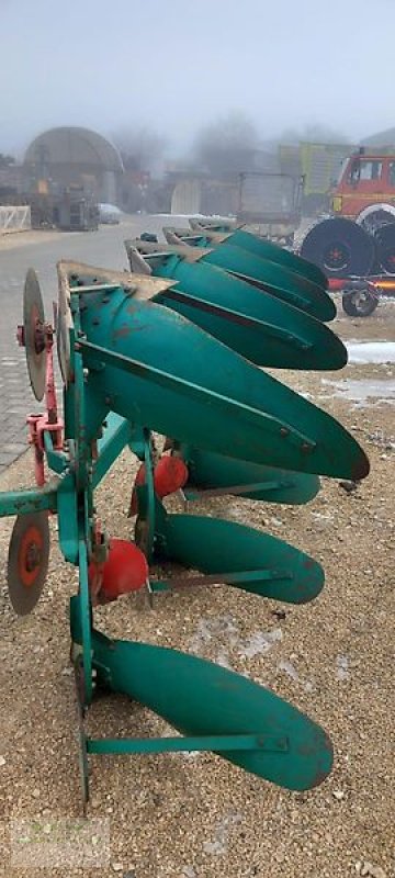 Pflug del tipo Regent Saturn 350 CX / 4-Schar-Drehpflug / Steinsicherung, Gebrauchtmaschine In Gerstetten (Immagine 5)