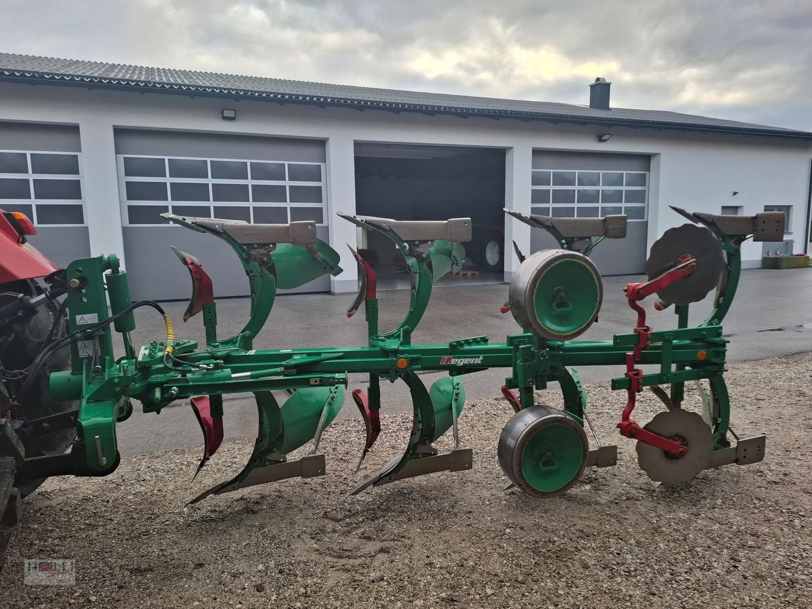 Pflug za tip Regent Titan 140 -4 scharig, Gebrauchtmaschine u Niederneukirchen (Slika 2)