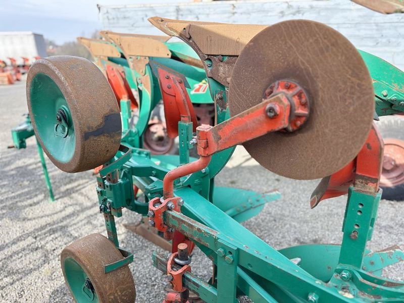 Pflug of the type Regent Titan 140 Variabel Volldrehpflug, Gebrauchtmaschine in St. Marienkirchen (Picture 6)