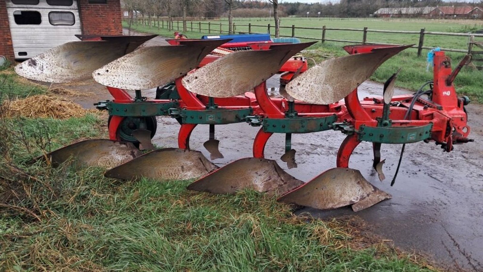 Pflug tipa Sonstige 4-furet, Gebrauchtmaschine u Rødovre (Slika 1)