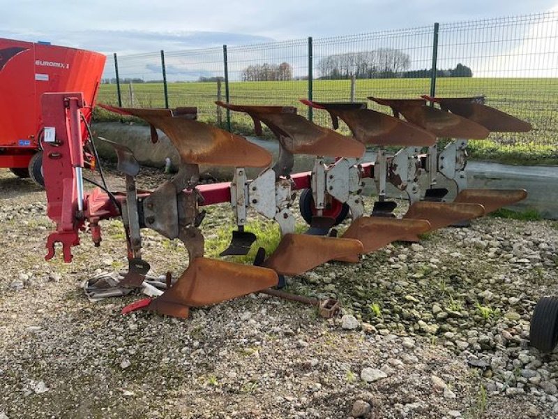 Pflug типа Sonstige 5CORPS, Gebrauchtmaschine в les hayons (Фотография 2)