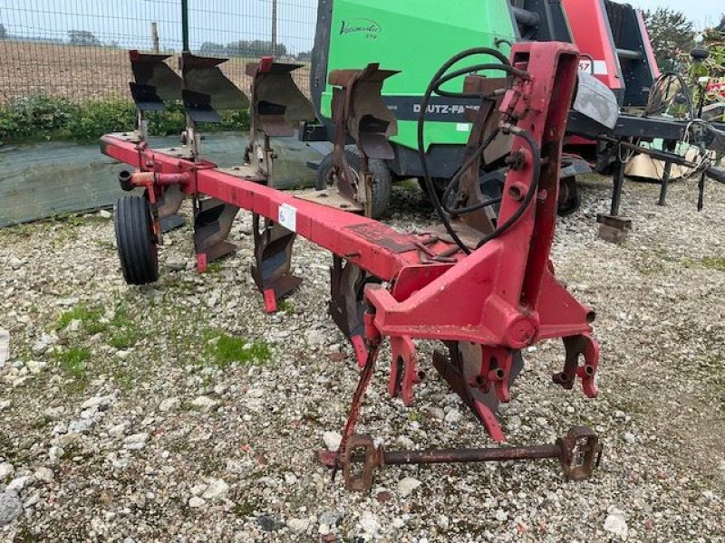 Pflug of the type Sonstige 5CORPS, Gebrauchtmaschine in les hayons (Picture 2)