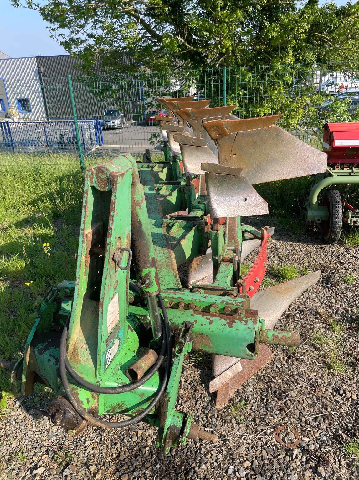 Pflug du type Sonstige Charrue 6872 Duro, Gebrauchtmaschine en SAINT CLAIR SUR ELLE (Photo 4)