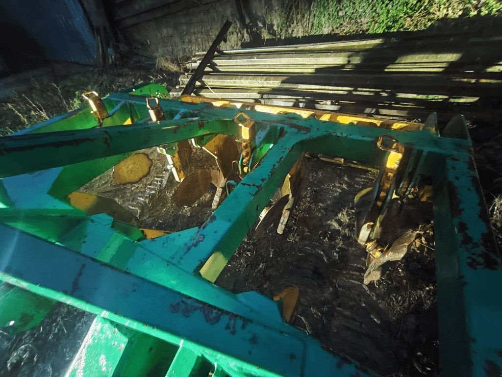 Pflug типа Sonstige Charrue Express, Gebrauchtmaschine в STENAY (Фотография 5)