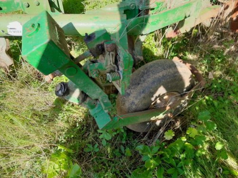 Pflug typu Sonstige CHARRUE, Gebrauchtmaschine v Belleville sur Meuse (Obrázek 8)