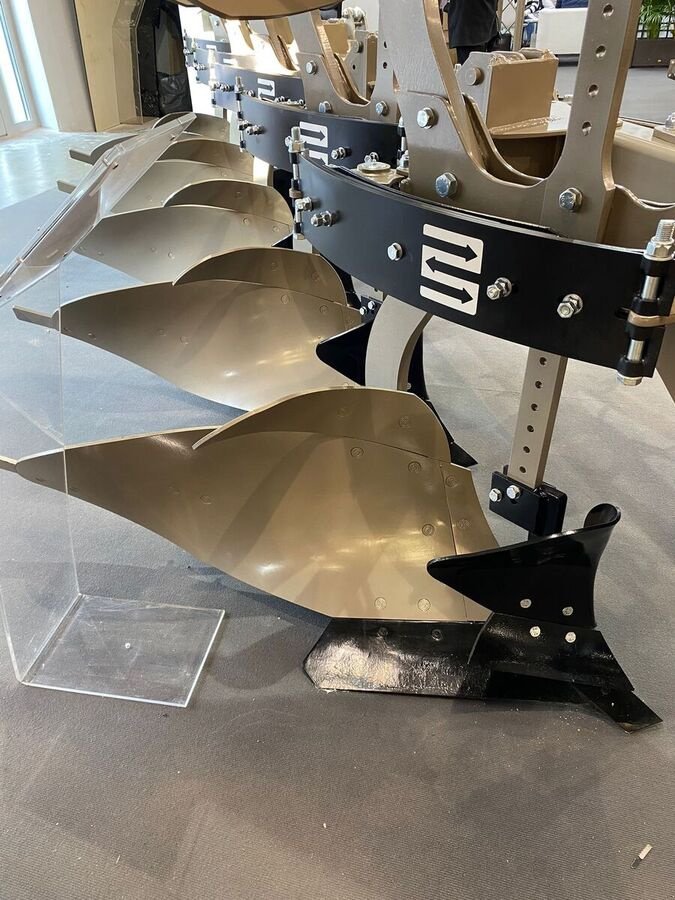 Pflug des Typs Sonstige Drehpflug / rotary plough, Neumaschine in Michałowo (Bild 3)