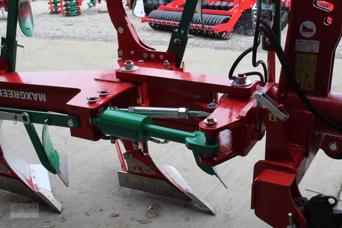 Pflug a típus Sonstige Maxgreen 5 Schar Pflug - Vorführmaschine, Vorführmaschine ekkor: Eberschwang (Kép 14)