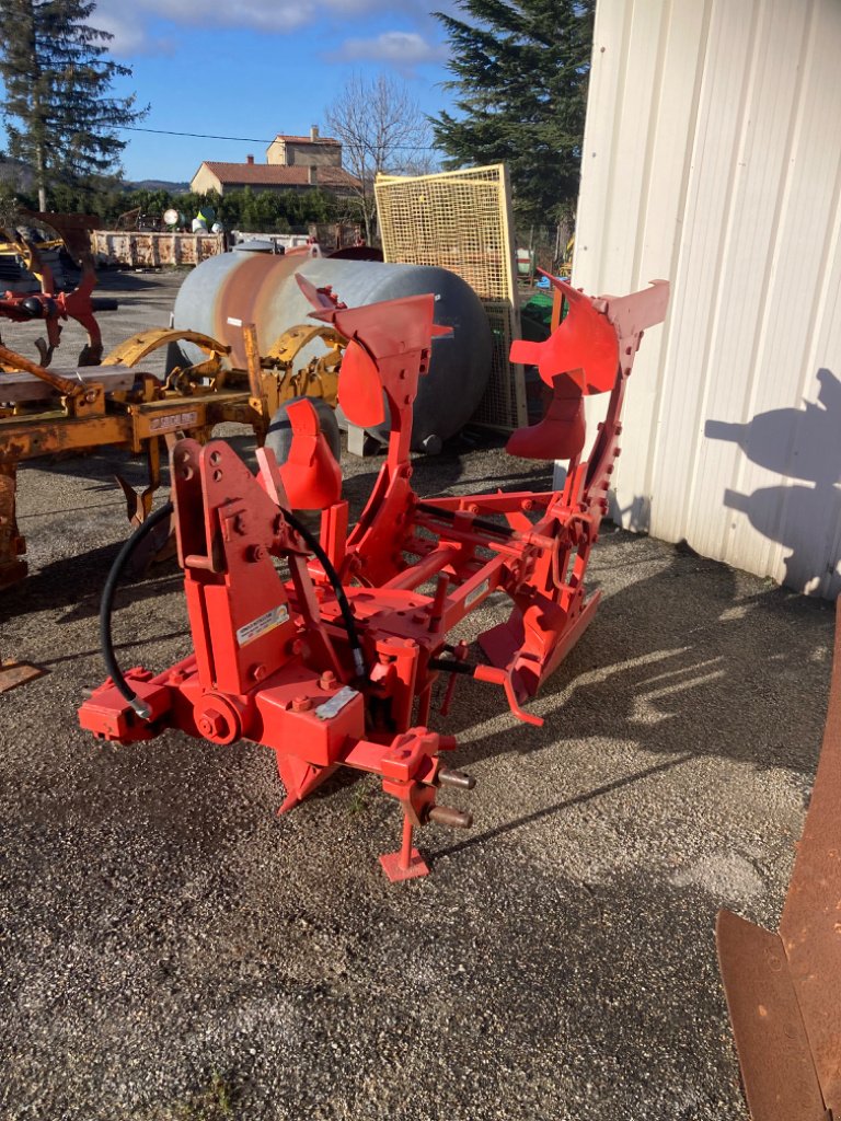 Pflug of the type Souchu-Pinet BIS SOCS, Gebrauchtmaschine in VERNOUX EN VIVARAIS (Picture 2)