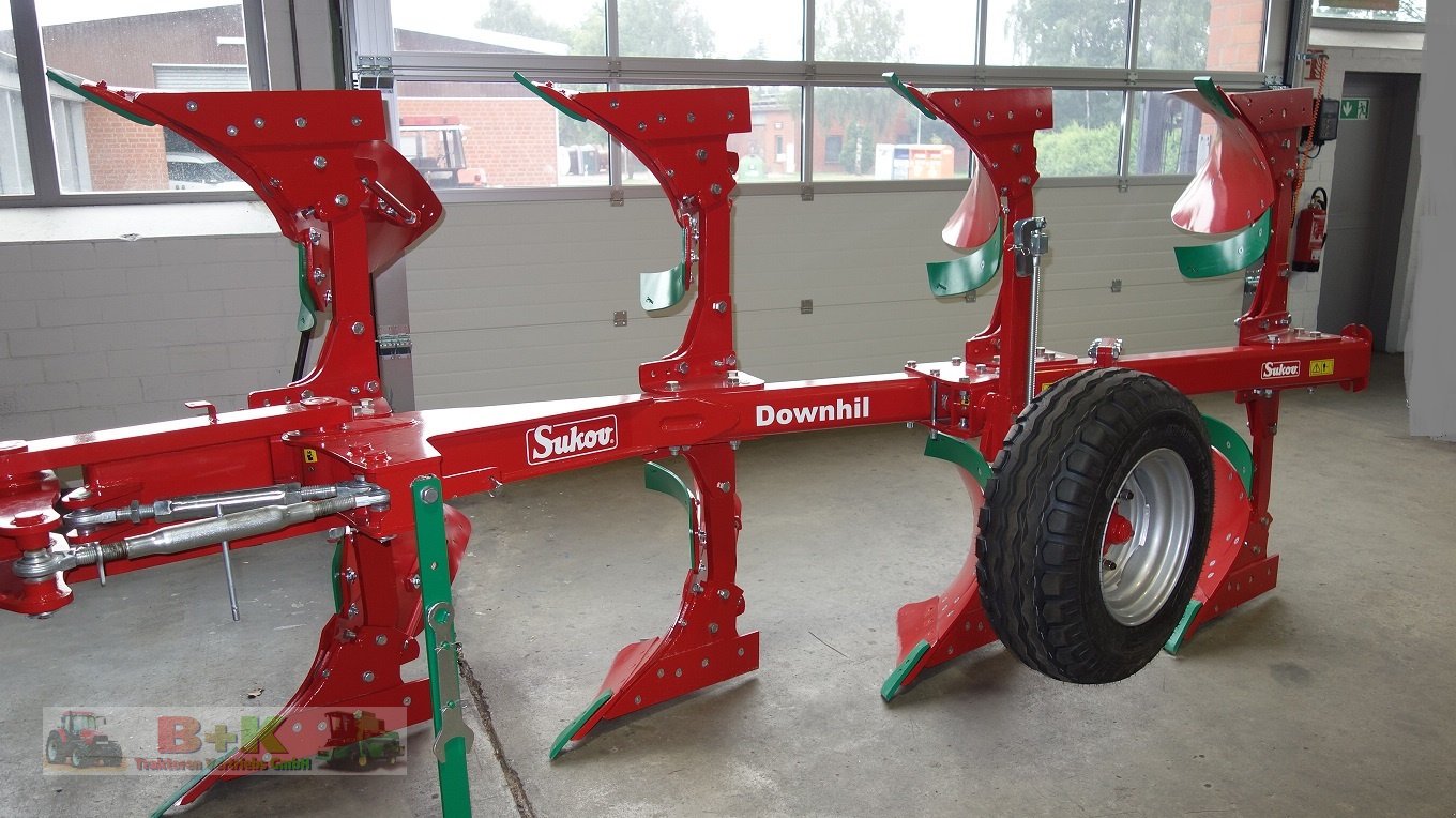 Pflug des Typs Sukov Downhil 3+1, Neumaschine in Kettenkamp (Bild 5)