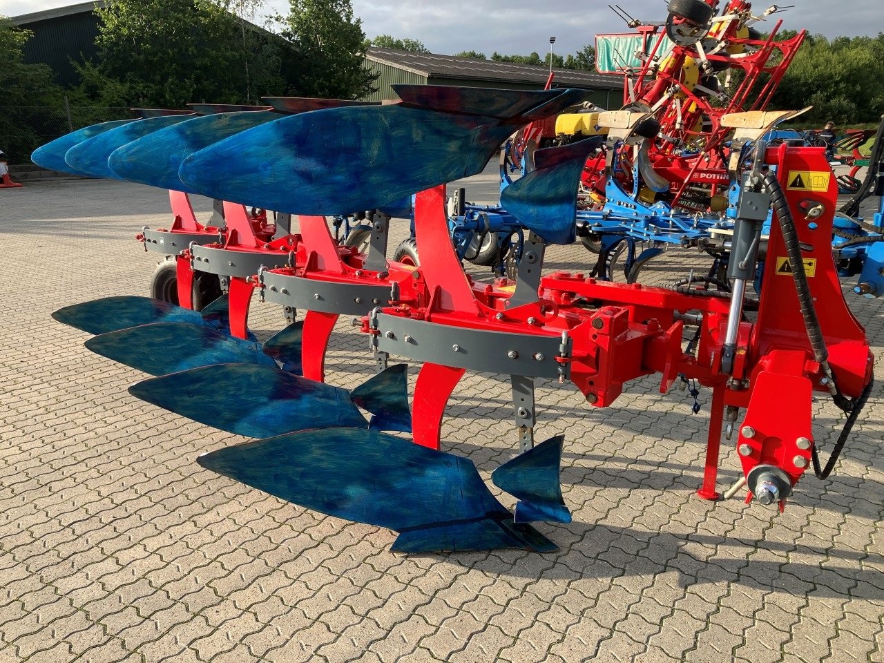 Pflug of the type Unia 4 FURET IBIS LS, Gebrauchtmaschine in Brønderslev (Picture 1)
