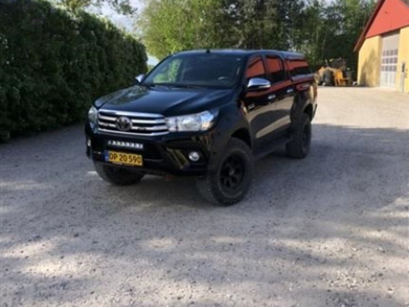Pick-up des Typs Toyota Hilux 2,4 D-4D double cab 4X4 Aut. Gear, Gebrauchtmaschine in Glamsbjerg