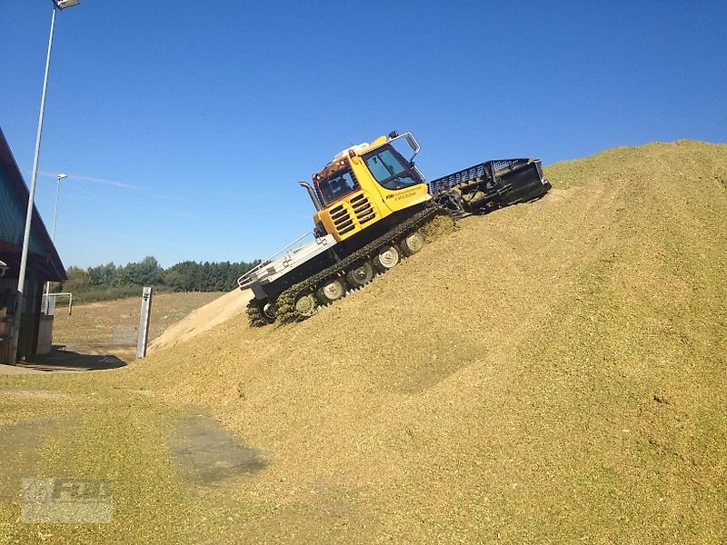 Pistenraupe of the type Kässbohrer Pistenbully PB 300, Gebrauchtmaschine in Pfeffenhausen (Picture 2)