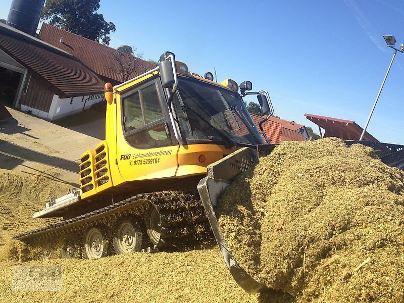 Pistenraupe of the type Kässbohrer Pistenbully PB 300, Gebrauchtmaschine in Pfeffenhausen (Picture 1)