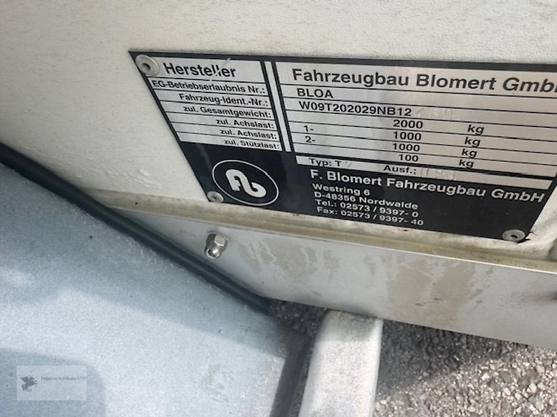 PKW-Anhänger typu Blomert 2 Pferdeanhänger Holz/ Poly 2t Sattelkammer, Gebrauchtmaschine v Gevelsberg (Obrázek 8)