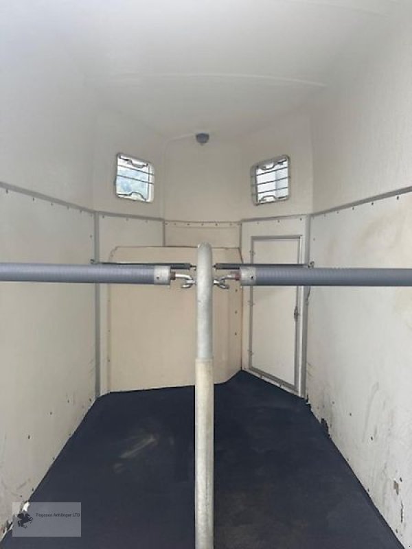 PKW-Anhänger typu Blomert 2 Pferdeanhänger Holz/ Poly 2t Sattelkammer, Gebrauchtmaschine v Gevelsberg (Obrázek 5)