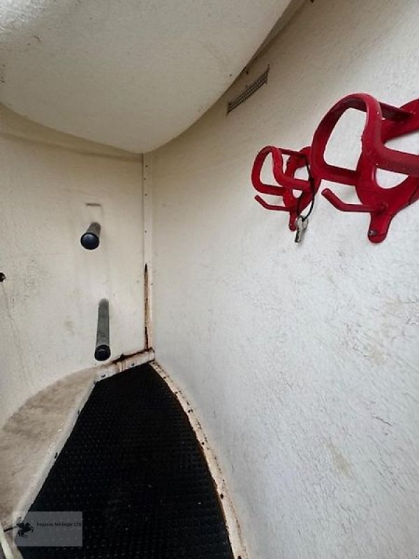 PKW-Anhänger типа Blomert Diamant I 2-Pferdeanhänger Vollpoly 2t. Sattelkammer, Gebrauchtmaschine в Gevelsberg (Фотография 6)