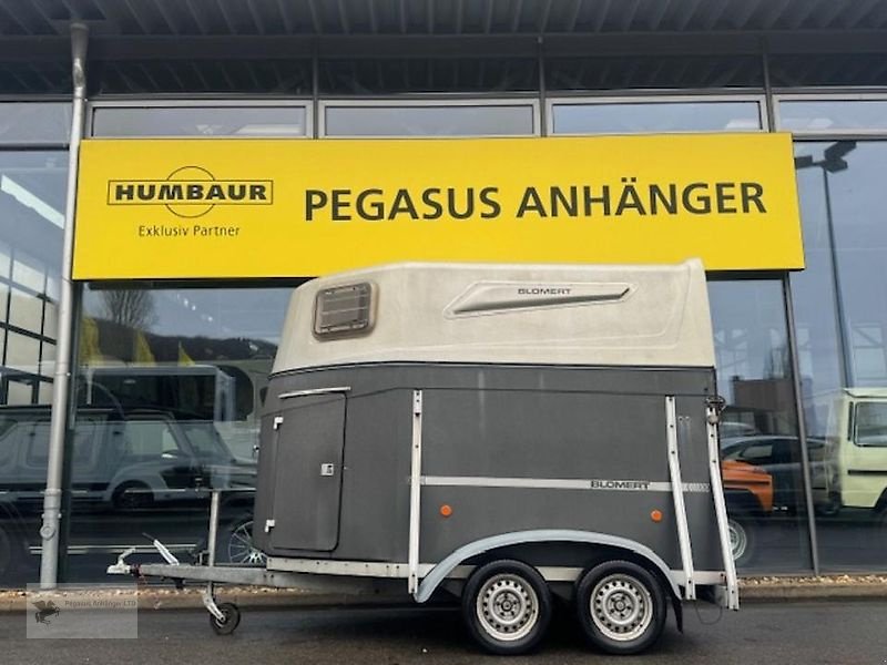 PKW-Anhänger des Typs Blomert Diamant I 2-Pferdeanhänger Vollpoly 2t. Sattelkammer, Gebrauchtmaschine in Gevelsberg (Bild 1)