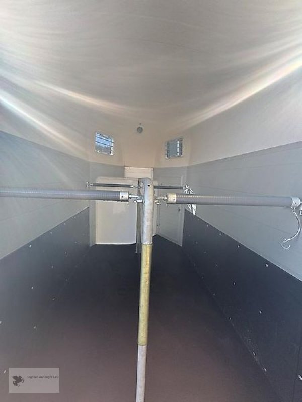 PKW-Anhänger typu Blomert Nairobi 2-Pferdeanhänger Alu 1. Hand 2,4t. Sattelkammer, Gebrauchtmaschine v Gevelsberg (Obrázek 5)