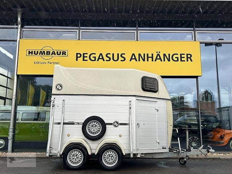 PKW-Anhänger des Typs Blomert Pferdeanhänger 2,7t. Alu Sattelkammer, Gebrauchtmaschine in Gevelsberg (Bild 1)