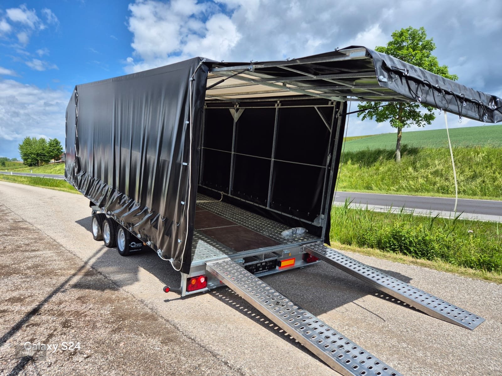 PKW-Anhänger a típus Blyss 3500 Pro kippbar Fahrzeug Transporter Tridem, Neumaschine ekkor: Rankweil (Kép 23)